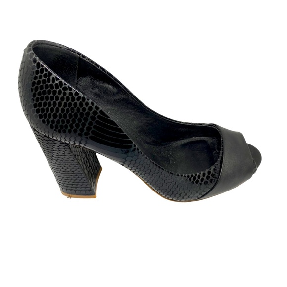 Shoes of Prey Black Croc Peep Toe Block Heel - Picture 4 of 13
